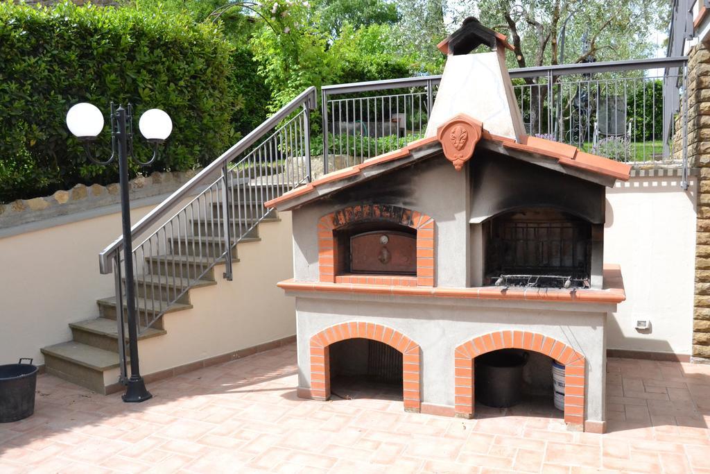 B&B Villa Il Poggiolino 몰리노데피아노 외부 사진