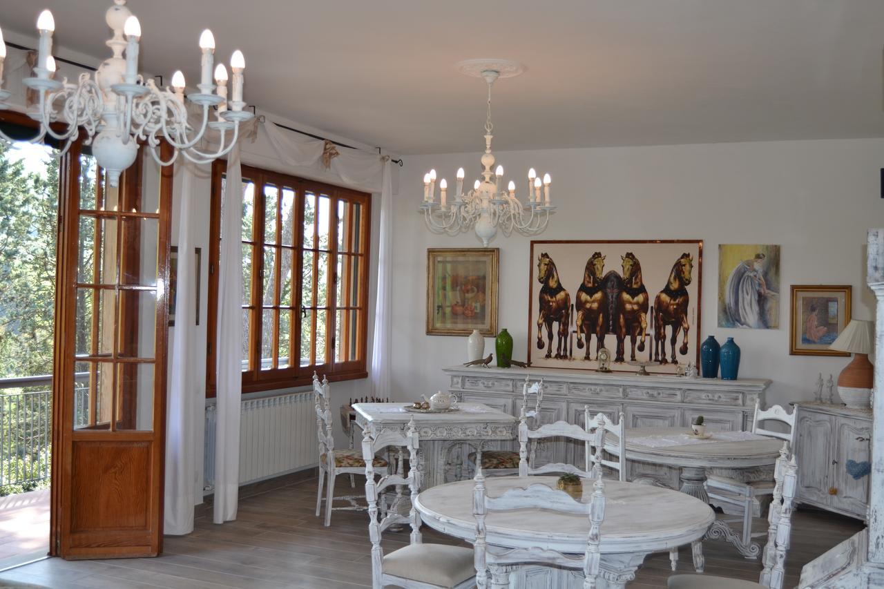 B&B Villa Il Poggiolino 몰리노데피아노 외부 사진