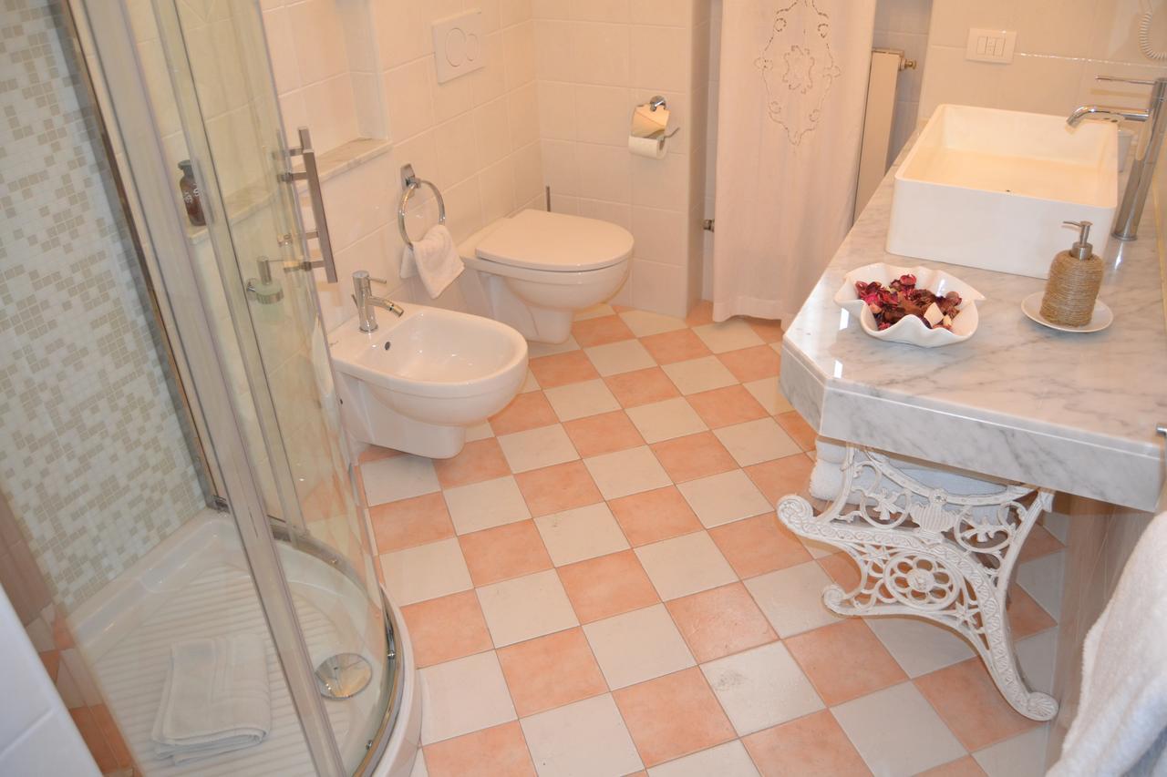 B&B Villa Il Poggiolino 몰리노데피아노 외부 사진