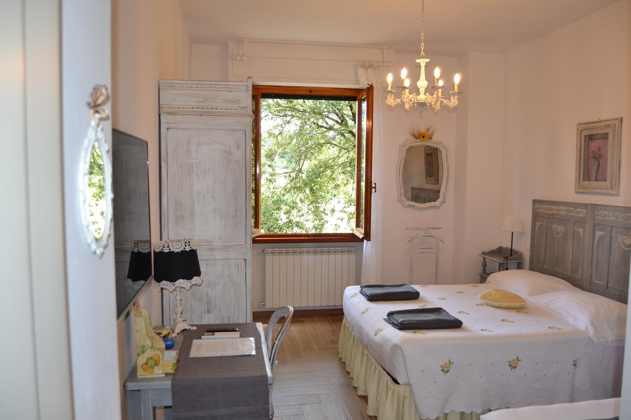 B&B Villa Il Poggiolino 몰리노데피아노 외부 사진